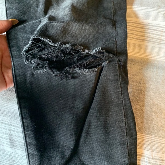 American Eagle High Waisted Skinny Jeans - Picture 4 of 8